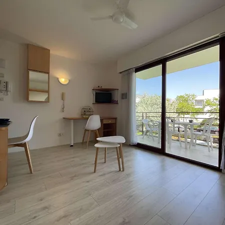 Apartman Appt - Lr010-136